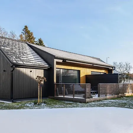 Posti Villa S Parnu Exterior photo